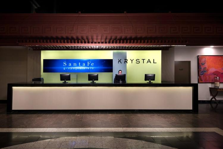 Recepción Hotel Krystal® Monterrey Recepción Hotel Krystal® Monterrey
