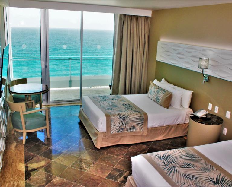 Superior ocean front Hotel Krystal Grand® Cancún All Inclusive Superior ocean front Hotel Krystal Grand® Cancún All Inclusive