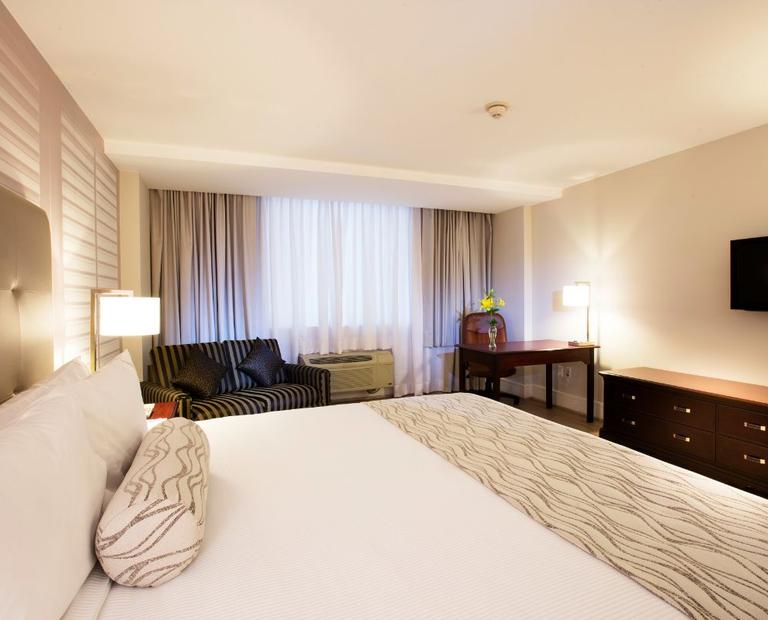 Estándar cama king size Hotel Krystal® Satélite María Bárbara Ciudad de México Estándar cama king size Hotel Krystal® Satélite María Bárbara Ciudad de México