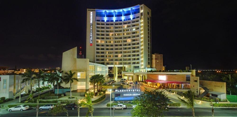 Fachada Hotel Krystal Urban Cancún & Beach Club Fachada Hotel Krystal Urban Cancún & Beach Club