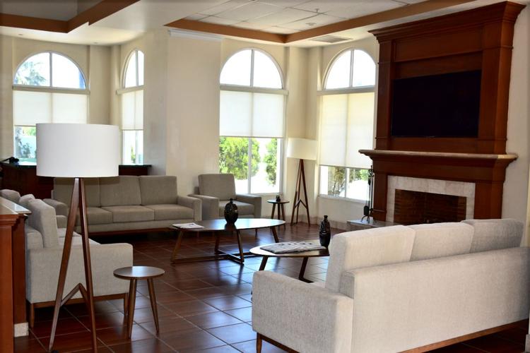 Sala de estar Hotel Krystal Urban Ciudad Juárez Sala de estar Hotel Krystal Urban Ciudad Juárez